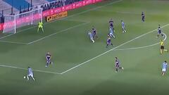 El notable pase gol de Eugenio Mena ante Boca Juniors