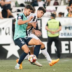 El Castellón estudia la cesión de José Albert a un equipo de Primera RFEF