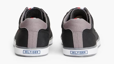 Chollo del día: 53% de descuento en unas zapatillas de lona negras de Tommy Hilfiger, frescas e ideales para esta primavera 