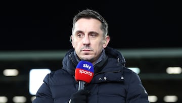 El exjugador y leyenda de Manchester United, Gary Neville, admitió que teme que los Glazer se queden con el club y al final decidan no venderlo.