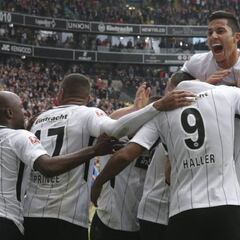 El Eintracht de Salcedo remontó un 0-2 y rescató un punto de oro