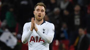 Eriksen, con gesto contrariado tras la derrota del Tottenham en Wembley.