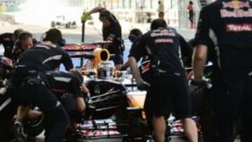 Ferrari duda de los depósitos de agua y aceite de Red Bull