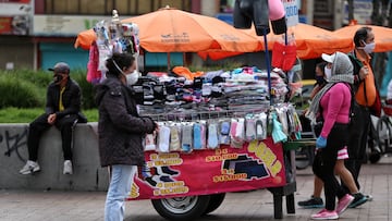 La informalidad laboral en Colombia alcanzó el 56,1 % y pone en riesgo la pensión de más de 13,6 millones de trabajadores, según el DANE.