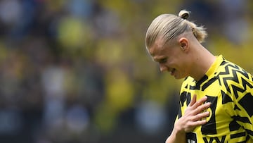 Dortmund (Germany), 14/05/2022.- Dortmund's Erling Haaland reacts prior the German Bundesliga soccer match between Borussia Dortmund and Hertha BSC in Dortmund, Germany, 14 May 2022. (Alemania, Rusia) EFE/EPA/Christopher Neundorf CONDITIONS - ATTENTION: The DFL regulations prohibit any use of photographs as image sequences and/or quasi-video.
