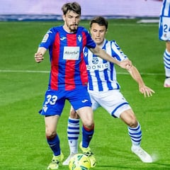 Atienza emerge en Ipurua entre la incertidumbre