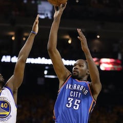 Durant se da 24-36 horas y los Mavs ofrecerán 95M a Barnes
