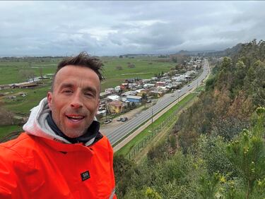 Animó Calle 7 en TVN y se alejó de la televisión tras ser diagnosticado con esclerosis múltiple: así vive hoy en el sur de Chile 