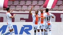 Anotó el primer doblete de su carrera y ganó a un equipo que tuvo cuatro tiros en los palos