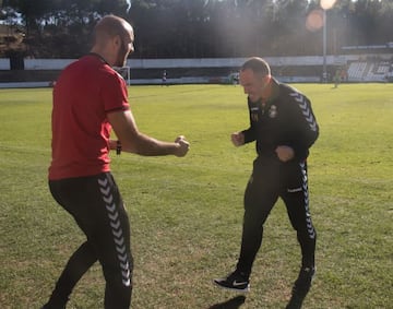 Colsa fue el segundo entrenador de Munitis durante un tiempo.