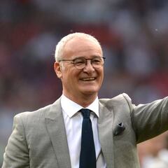 El Leicester recompensa a Ranieri y mejora su contrato