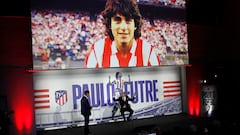 Paulo Futre durante un momento del acto en el 35 aniversario de su llegada al Atlético de Madrid.

