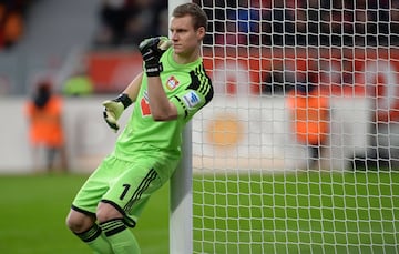 Titular indiscutible en el Bayer Leverkusen e internacional con la absoluta de Alemania. Llegó a Leverkusen en 2011 procedente del Stuttgart y no tardó en hacerse con la titularidad. Está llamado a ser el futuro portero de Alemania, junto a Ter Stegen, cuando no esté Neuer.