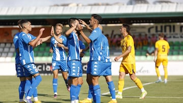 El Deportivo celebra uno de sus goles ante la Ponferradina.