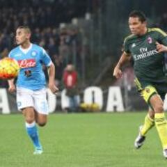 DT de Milan consuela a un Bacca enojado: Volverá al gol