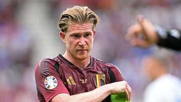 Belgium's midfielder #07 Kevin De Bruyne reacts during the UEFA Euro 2024 Group E football match between Belgium and Slovakia at the Frankfurt Arena in Frankfurt am Main on June 17, 2024. (Photo by Kirill KUDRYAVTSEV / AFP)