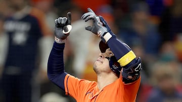 SEATTLE, WASHINGTON - SEPTEMBER 27: Mauricio Dubon #14 of the Houston Astros celebrates his three run home run against the Seattle Mariners during the fourth inning at T-Mobile Park on September 27, 2023 in Seattle, Washington. Steph Chambers/Getty Images/AFP (Photo by Steph Chambers / GETTY IMAGES NORTH AMERICA / Getty Images via AFP)