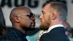 Floyd Mayweather y Conor McGregor cara a cara durante la rueda de prensa previa a su combate del 26 de agosto en Las Vegas.