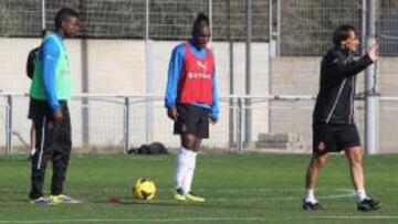 Thievy se ejercita con el grupo y suaviza la polémica