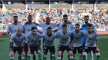 Once inicial del Racing en El Alcoraz.