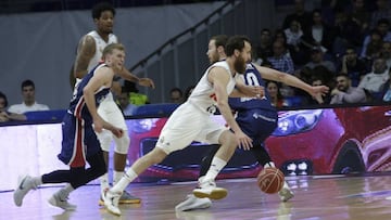 El Real Madrid aplastó al Obradoiro y peleará la segunda plaza con el Valencia.
