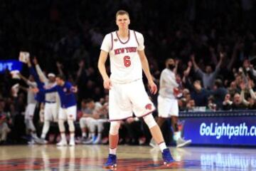 Kristaps Porzingis (New York Knicks | Letonia): otro 'ACB' que cruzó el charco para probar suerte... y ha destrozado todas las previsiones. El 'unicornio' de la Gran Manzana sorprendió a todos con su tiro exteriors y su habilidad con el balón cerca del aro. Además, tapona y, lo que es más importante, hace ganar a su equipo. Es un ídolo en la ciudad que nunca duerme.