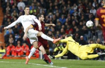 Cristiano marca el 1-0 en el partido de vuelta de los octavos de final de la Champions League 15/16.