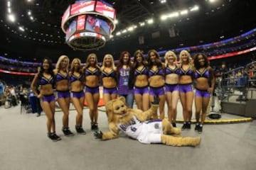 Las cheerleaders ponen el espectáculo en cada partido de la NBA.