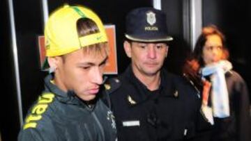 <b>"DAME LAS PORTADAS DE AS". </b>Eso le dijo Neymar a nuestros compañeros tras el Brasil-Paraguay.