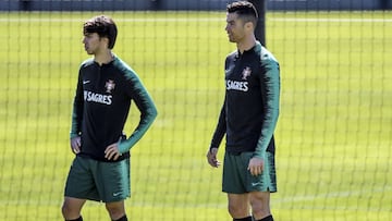 Joao Félix y Cristiano Ronaldo con la selección portuguesa.