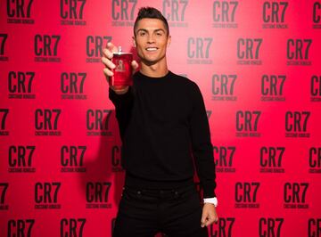 MADRID, SPAIN - SEPTEMBER 07:  Crisitiano Ronaldo celebrates the launch of his new frangrance CR7 on September 7, 2017 in Madrid, Spain.  (Photo by David Ramos/Getty Images for CR7)