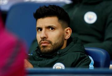 Sergio Agüero on the City bench.