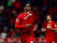 MEX2709. TOLUCA (MÉXICO), 14/01/2026.- Helio Junio Nunes de Toluca celebra un gol este miércoles, previo a un partido de la Liga MX entre Toluca y Santos, en el estadio Nemesio Diez en Toluca (México). EFE/ Felipe Gutiérrez