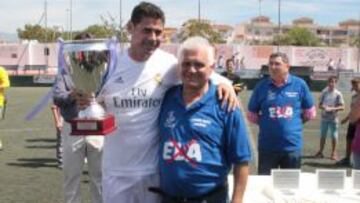 Hierro con el padre de Francis Parra.