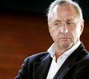 Cruyff apoya a Van Praag y varias exestrellas a Figo