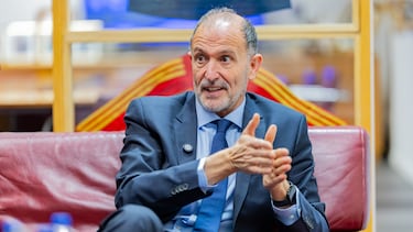 04/03/26 BALONCESTO VISITA ENTREVISTA A CHUS BUENO CEO DE LA EUROLIGA A LA REDACCION DE DIARIO AS DIARIOAS