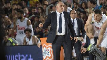 Pablo Laso junto a Maciulis.
