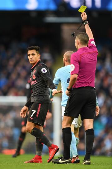 Así fue el ingrato partido de Alexis ante el Manchester City