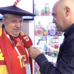 La desolación de Manolo: una vez más no pudo pasar con su bombo