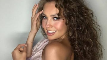 Thal&iacute;a saca partido de su viral en Internet y lo convierte en viral.