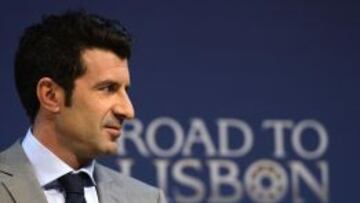 Figo anuncia que se presenta a la presidencia de la FIFA