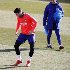 Álvaro Morata put through the mill in his second day at Atlético