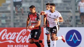 Futbol, Colo Colo vs Deportes Limache.
Copa Chile 2025.
El jugador de Colo Colo Marcos Bolados, derecha, disputa el balon contra Danilo Catalan de Deportes Limache durante el partido por el grupo B de la Copa Chile disputado en el estadio Monumental en Santiago, Chile.
30/01/2025
Felipe Zanca/Photosport
Football, Colo Colo vs Deportes Limache.
2025 Copa Chile Championship.
Colo Colo's player Marcos Bolados right, vies for the ball against Danilo Catalan of Deportes Limache during the group B match of the Copa Chile held at Monumental stadium in Santiago, Chile.
30/01/2025
Felipe Zanca/Photosport