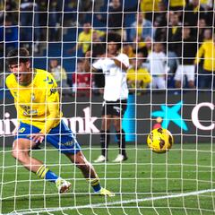 Peter vive “un debut amargo”