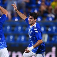 Iván Azón ‘aprieta’ a Fàbregas