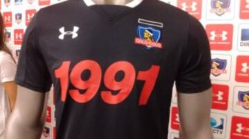 Colo Colo lanza camiseta conmemorativa