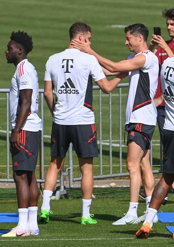 El delantero polaco del Bayern de Múnich, Robert Lewandowski, se ha entrenado esta misma mañana con el equipo bávaro en plenos rumores de su fichaje por el Barcelona.