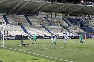 ??EMPATA ASSAL?!! ?De nuevo lleg¨® Jonathan Silva por la izquierda, cedi¨® la pelota para el costamarfile?o que control¨®, y bati¨® a Areola con un potente remate a bocajarro!
