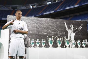 El Real Madrid cerró su incorporación el 9 de julio de 2007, cuando tenía 21 años procedente del Olympique de Lyon. Otros nombres como David Villa o Zlatan Ibrahimovic sonaban con fuerza, pero se apostó por la juventud. Formó parte de la renovación galáctica que pretendía Florentino Pérez en su segunda etapa como presidente. Fue el tercer fichaje de ese mercado tras Cristiano Ronaldo y Kaka, y gozó de una presentación a la altura. Aquella tarde acudieron 35.000 personas al Santiago Bernabéu para recibir al francés.