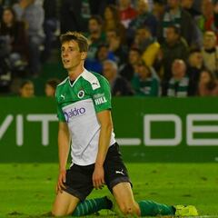 Guillermo no acierta con la flecha